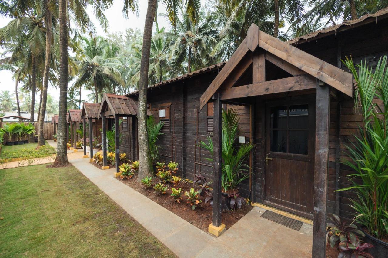 Larisa Beach Resort Morjim Exterior photo